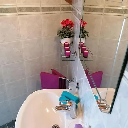 Vakantiehuis Relax Apartman Bukfurdon *