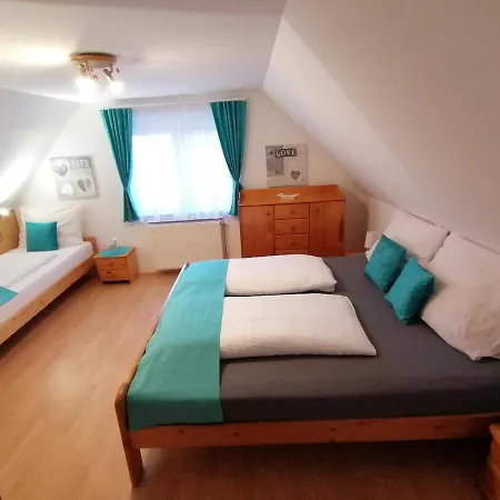 Relax Apartman Bukfurdon *